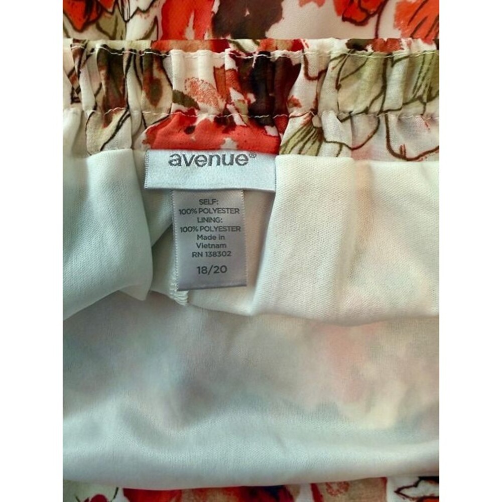 Avenue Women's floral skirt size 18/20 - Picture 5 of 5